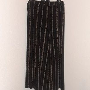 Chico's Accessories - CHICO'S size 2 Palazzo pants- so cute.LARGE Chico's Accessories - CHICO'S size 2 Palazzo pants- so cute.LARGE